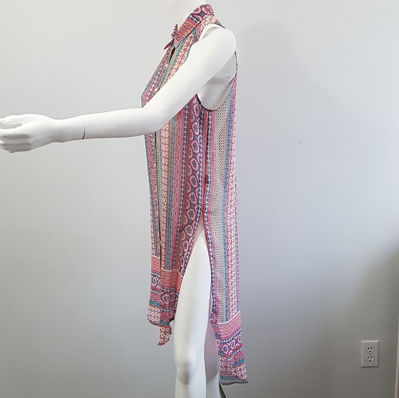 Timing See Through Collard Sleeveless Top Size S.  (M) - Picture 3 of 7